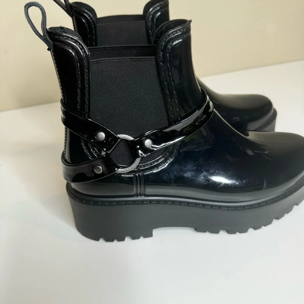 Zodiac Carter Chelsea Boot black size 9 NWOT
